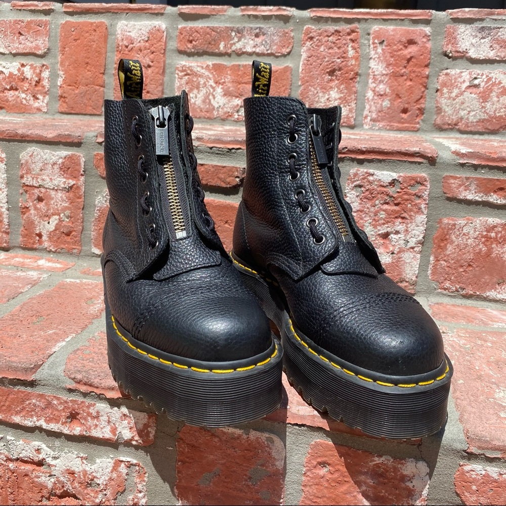 Dr Martens Sinclair Platform Boot